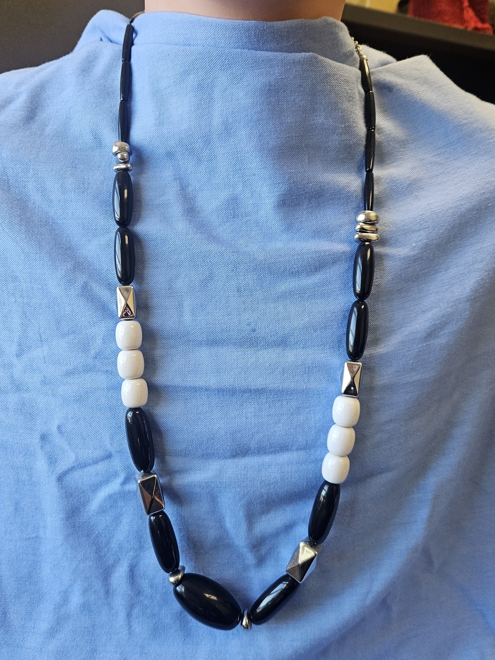 Classic Black and White Beaded Necklace - Women Jewelry